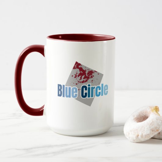 Grijze Vierkant met Rode Vlek en Blauwe Cirkelteks Mok (Met donut)