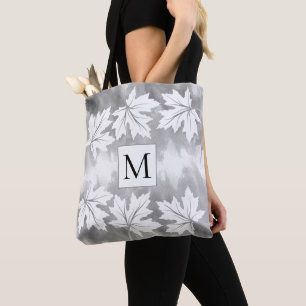 Grijze waterverf, esdoorbladeren en monogram tote bag