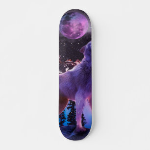 Grijze wolf in bos persoonlijk skateboard