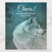 Grijze Wolf in een donker bos Cheers Verjaardag Wijn Etiket (Enkel label)