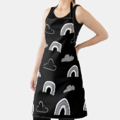 Grijze wolken en regenbogen op zwart Schort (Insitu)