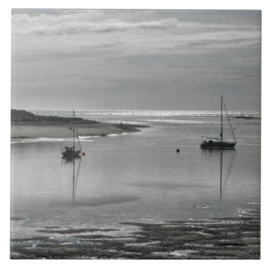 Grijze Zee en zeilbakken keramische tegel Tegeltje (Voorkant)