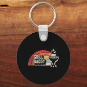 Grill Daddy Retro Sunset Bbq Grafisch Voor Vader Sleutelhanger (Voorkant)