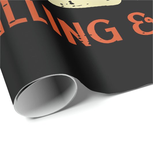 Grill Master at Work Grilling Chilling Funny Bbq Cadeaupapier (Rol Hoek)