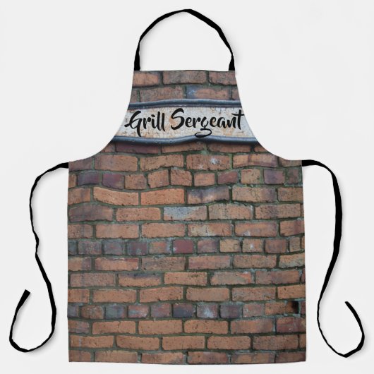 Grill Sergeant Brick Wall Rusty Sign Gepersonalise Schort (Voorkant)