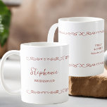 grillig hart doedel rood Sinaasappel bruiloft Koffiemok<br><div class="desc">Huwelijksfeestgeschenk om te personaliseren voor uw bruidsmeisjes, ouders, bruidsmeisje of iemand in uw bruidsfeestje. U kunt ook de naam van de bruid en bruidegom en hun trouwdatum toevoegen. Eenvoudig modern grillig doodle ontwerp met liefdesharten. U bent ook welkom om de kleuren in het ontwerpgereedschap te bewerken, waar u de kleur...</div>