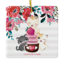 Grillige bloemige cartoon katten aardbeien cupcake