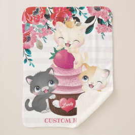 Grillige bloemige cartoon katten aardbeien cupcake sherpa deken
