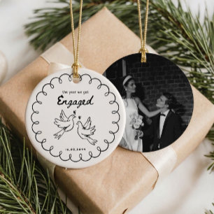 Grillige Duiven Verlovingsherinnering Ornament