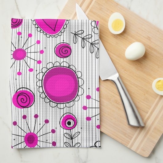 Grillige lichtroze witte harten en bloemen bloemmo theedoek (Quarter Fold)