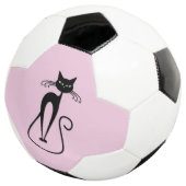 Grillige magere zwarte kat roze voetbal (Drie kwart)