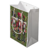 Grillige Patchwork Kerst Notenkraker Trio Medium Cadeauzakje (Voorkant Gekanteld)