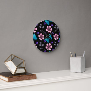 Grillige Roze Bloemen en Blauwe Vlinder Naadloos P Ronde Klok