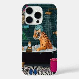 Grillige Tijger in een Bubbelbad Phonehoesje iPhone 16 Pro Hoesje