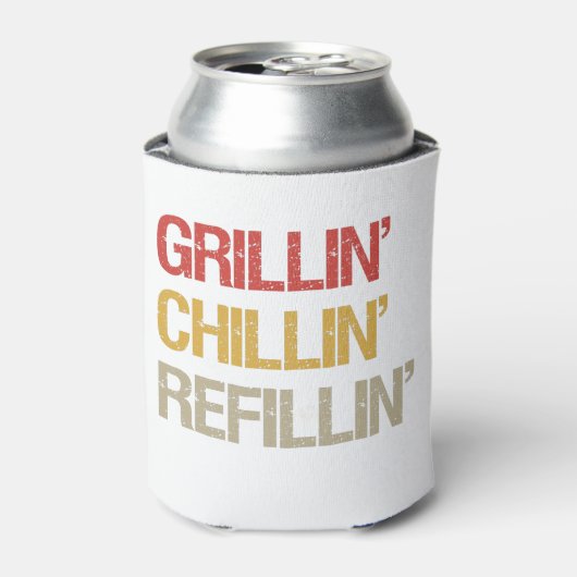 Grillin Chillin Refilling Funny Bq Grilling Lover Blikjeskoeler (Blikje Voorkant)