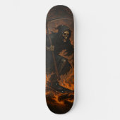 Grim Reaper in brand Persoonlijk Skateboard (Voorkant)