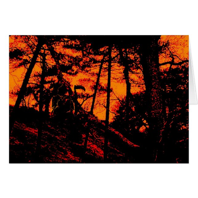 Grim Reaper in Scary Oranje Lit Forest (Voorkant Horizontaal)
