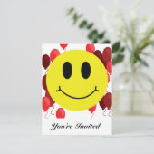 Grinning Smile Emoji met rode ballonnen uitnodigin Kaart (Staand voorkant)
