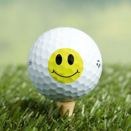 Grinning Yellow Face Classic Golfballen (Insitu Shirt)