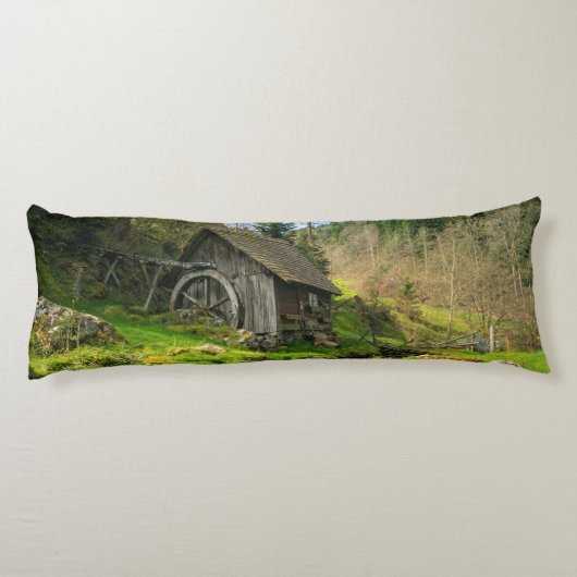 Grist Mill in het Zwarte Woud Lichaamskussen (Achterkant)