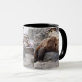 Grizzly Beer die op Rock rust Mok (Voorkant rechts)