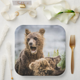 Grizzly Cubs die op zoek zijn naar hun moeder Papieren Bordje