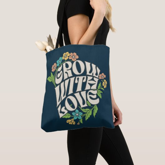 Groei Met Liefde Bloemtypografie Tote Bag (Dichtbij)
