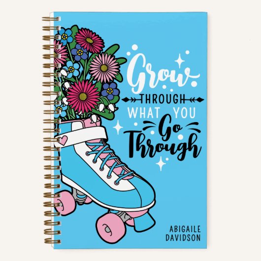 Groeien door Bloemen Schaats Cartoon Naam Transgen Notitieboek (Voorkant)