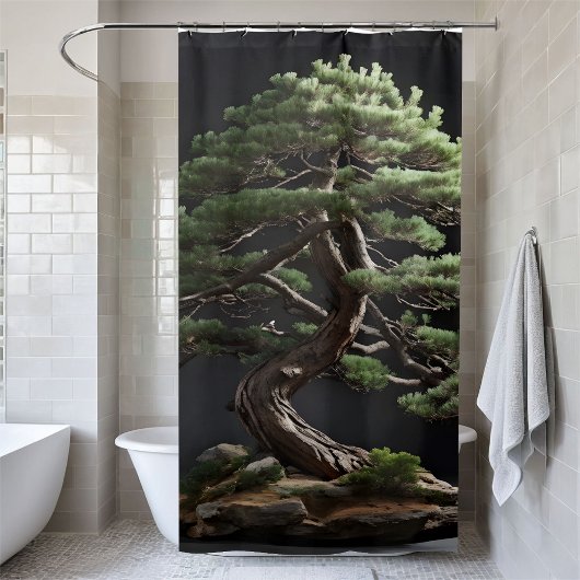 Groeiende Bonsai Pine Tree in Black Achtergrond Douchegordijn