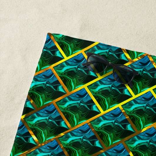 Groen als emerald onder een gouden rooster? strandlaken (In situ)