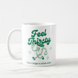 Groen beige schattig grappige tekst illustratie koffiemok