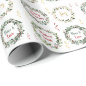 Groen Blad Rode Berry Kerstmis Monogram Cadeaupapier (Rol Hoek)