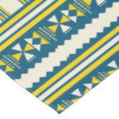 Groen Blauw Traditioneel Tribaal Patroon Tafelkleed (Gekanteld)