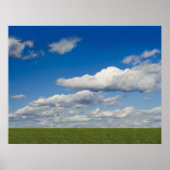 groen , blauwe lucht , witte wolk poster (Voorkant)