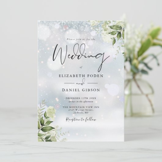 Groen Bloemen Elegant Monogram Winter Bruiloft Kaart (Staand voorkant)