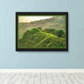 Groen bos op de heuvel canvas afdruk (Insitu (Houten vloer))