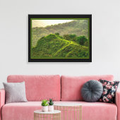 Groen bos op de heuvel canvas afdruk (Insitu (Woonkamer))