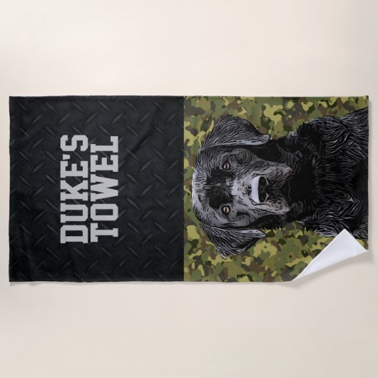 Groen Camo Black Lab Hondenras Dierbenaming Pet's Strandlaken (Voorkant)