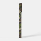 Groen Camouflagepatroon iPhone 15 Case (Rechterkant)