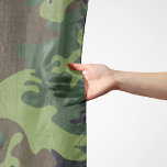 Groen camouflagepatroon, militair patroon, leger sjaal<br><div class="desc">Elegant,  stijlvol en verfijnd camouflagepatroon in groene en bruine kleur. Moderne en trendy gave,  perfect voor de militaire minnaar in je leven.</div>