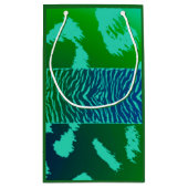 Groen dierenpatroon klein cadeauzakje (Achterkant)