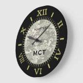 Groen digitaal camouflage, gepersonaliseerd monogr grote klok (Hoek)