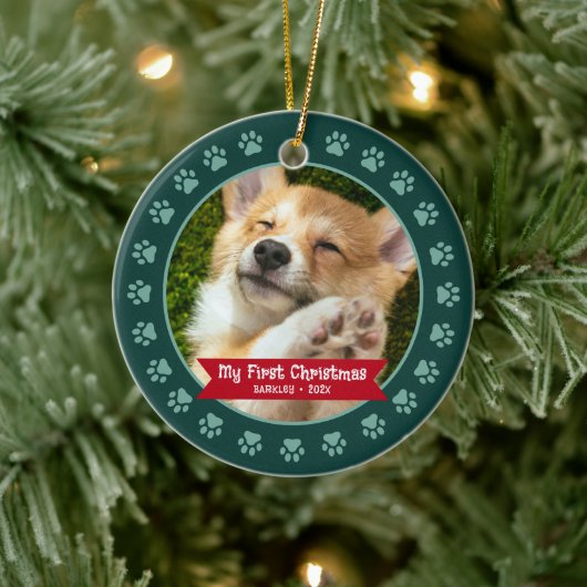 Groen Eerste Kerstmis Pet Puppy Foto Paws Custom Keramisch Ornament (Boom)