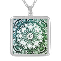Groen en blauw Monogrammed Flower Mandala