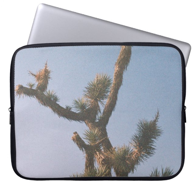 GROEN EN BROEIEN ONDER BLUE SKY LAPTOP SLEEVE (Voorkant)