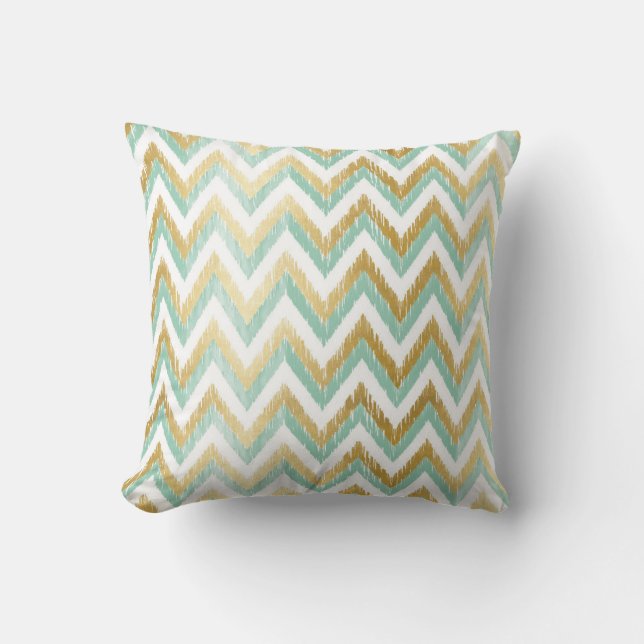 Groen en Faux Gold Folie Chevron Ikat Patroon Kussen (Voorkant)
