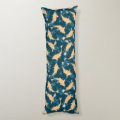 Groen en geel herhalen motief | Koi vispatroon Lichaamskussen (Achterkant (Verticaal))