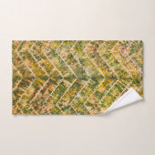 Groen en goud tie-dye chevronpatroon bad handdoek (Handdoek)
