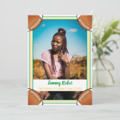 Groen en goudFootball Afstuderen Aankondiging (Staand voorkant)