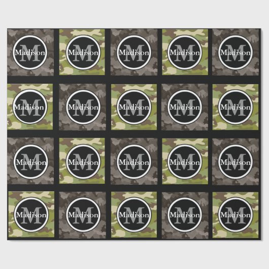 Groen en grijs Camouflage met naam en monogram Cadeaupapier (Vlak)
